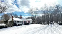 Moo Manor, 10 Mins from downtown Mayberry - 4-Star