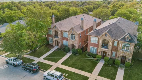 NEW! Charming Retreat Near Dickie's Arena – Cozy & Stylish Fort Worth Getaway - Jacuzzi