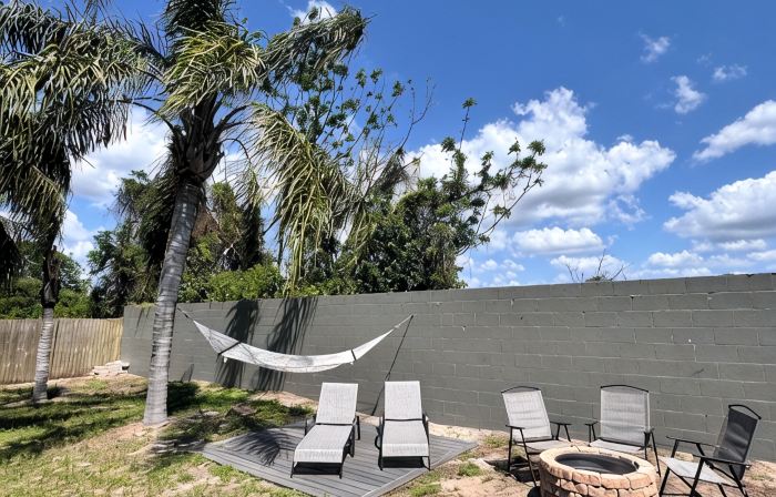Spacious & Fun Family Gem / Pool, Beach, Blue Jays