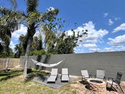 Spacious & Fun Family Gem / Pool, Beach, Blue Jays - Swimmingpools