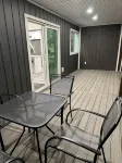 Eagle’s Nest River and Mountain View.  Walking Distance to the Airport. - 4-stjärniga