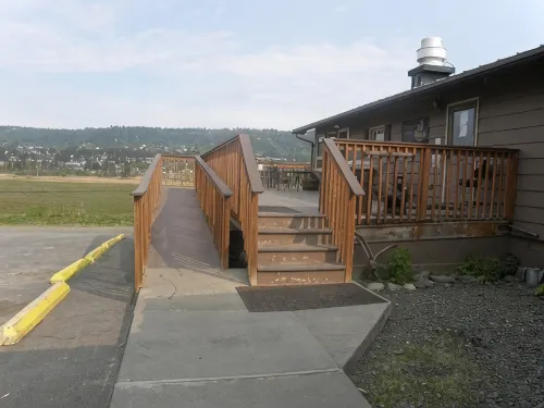 Beluga Lake Lodge - Hot Tub