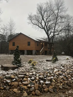 OUACHITA RIVER CABIN LIKE NO OTHER YOU WILL FIND!!!! - Alppimaja