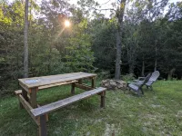 Cabin surrounded by Wayne National Forest and the Baileys Trail System - Chalets