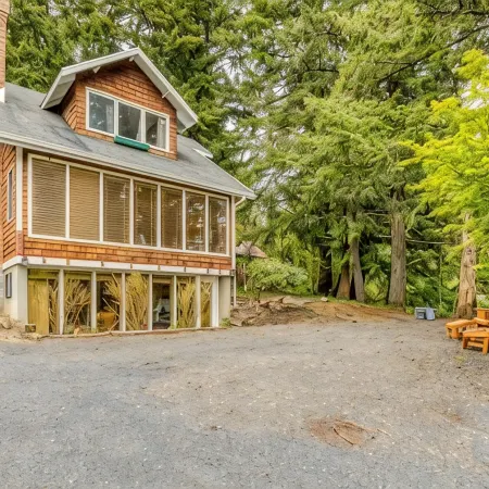 The Blueberry Cottage Stevenson Dogs Are Welcome!