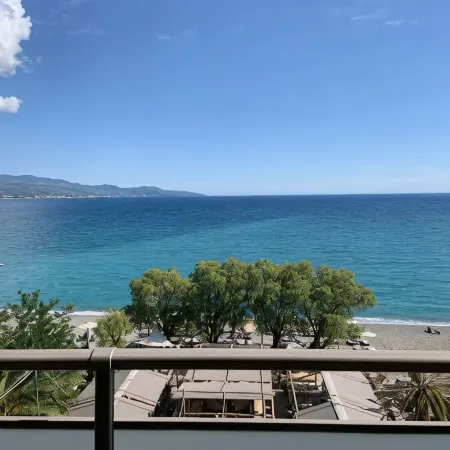 Hotel Flisvos