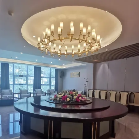 Xingshan Shuangquanzhai Hot Spring Hotel