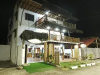 Cocoa Beachfront Inn - Pet friendly