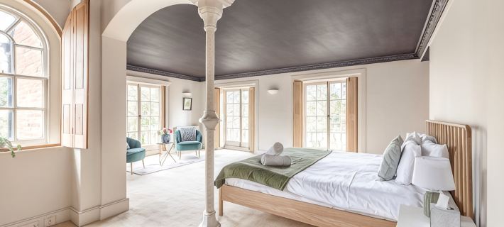 Dual-Property Retreat in Windsor - By Tempstay Hotels in Windsor