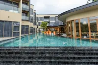 Curva Beach Hotel - ติดทะเล