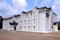Microtel Inn & Suites by Wyndham Gassaway/Sutton Hotel di Gassaway