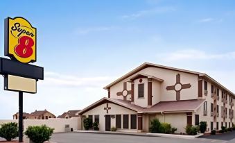 Super 8 by Wyndham Carlsbad
