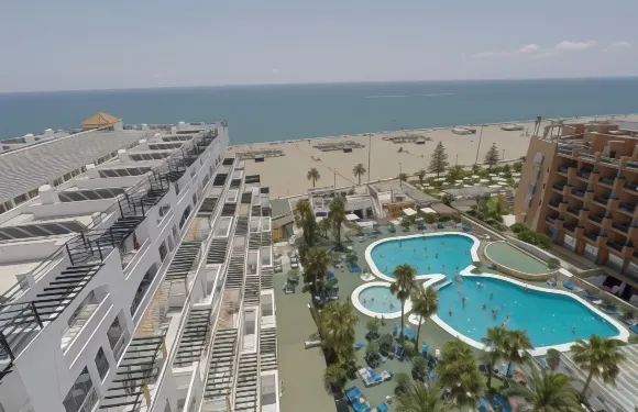 巴伊亞塞雷納酒店