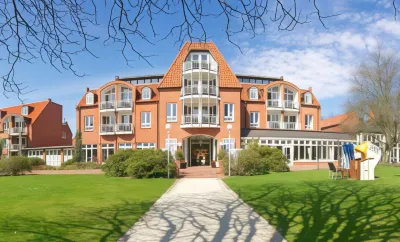 Ringhotel Hohe Wacht Hotels near Ehrenmal Hohwacht