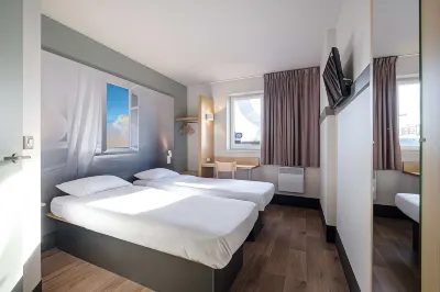 B&B Hotel Calais Centre St Pierre Hotels in Guines