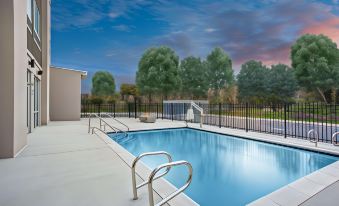 La Quinta Inn & Suites by Wyndham Manassas VA-Dulles Airport