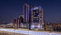 Novotel Jeddah Tahlia Street Hotels near Fist Roundabout