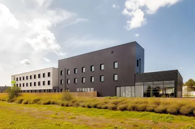 B&B Hotel Igny Palaiseau Hôtels à : Saclay