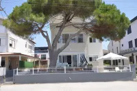 Villa Plaj Hotel di Davutlar Mahallesi