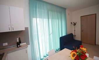 Beautiful 1 Bedroom Apartment with Seaview-Beahost