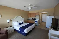 Shoreline Island Resort - Exclusively Adult - parking