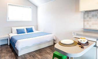 Daebudo (Yeongheungdo) Queen's Beach Glamping Pension