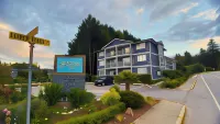 Gibsons Landing Inn فنادق في Sunshine Coast E