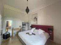 Logis Hotel Restaurant le Domaine de la Régalière Hotels in Sauve