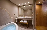 โรงแรมแกรนด์ บายาแวร์เด - โรแมนติก