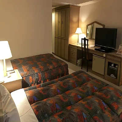 Breezbay Hotel & Resort Gero Hotels in Ґеро