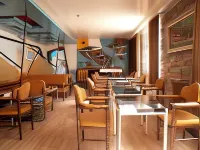 Hôtel Modern Hotels in La Forêt-Fouesnant