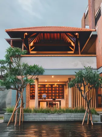 Perissos Echo Beach Отели рядом с достопримечательностью «Echo Beach»