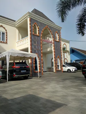 Grand Shaqilla Syariah powered by Cocotel Hotels in Medan Johor