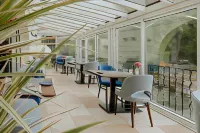 The Originals Boutique, Hôtel le George , Loches Hotel di Azay-sur-Indre