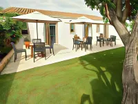 Lost & Found - Guesthouse & Suites Hotels near Evaristo Beach