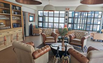 The Rez Guesthouse 조식