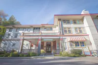 Terrace Inn and 1911 Restaurant فنادق في Bear Creek Township