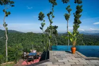 Riverdale Bungalow - Film Location for 'Bridge on the River Kwai' - Kolam Renang Peribadi