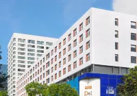 Yugo Sabadell LLac Hotel dekat Castell De Can Feu