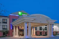 Holiday Inn Express & Suites Sebring Hotels near Highlands Hammock State Park
