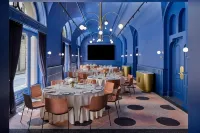 W Budapest