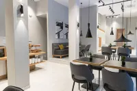 大港套房薩洛尼卡飯店 - 早餐