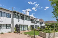 Mimosa Lodge