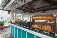 The Palms Hotel Hotels in Monroe County