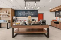 Hampton Inn by Hilton Bellingham Airport