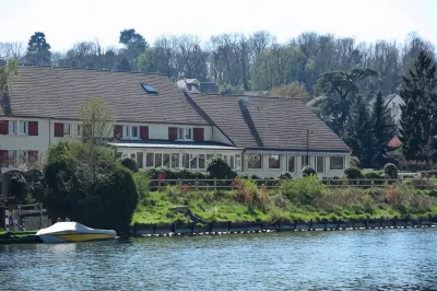 Logis Hôtel des Lacs Hôtels à : Épinay-sur-Orge