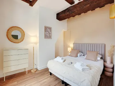 Eclectic Apartment - 2br/6p - Jardin du Luxembourg Hotels in 6th arrondissement-Luxembourg
