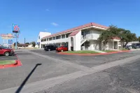 Motel 6 Amarillo, TX - Airport - Lemmikkieläimet sallittu