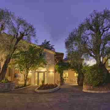 La Bastide de l'Oliveraie Hotel Exterior