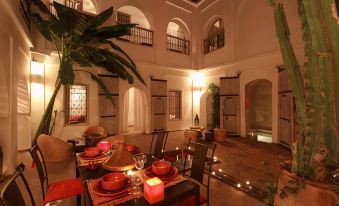 Riad O2